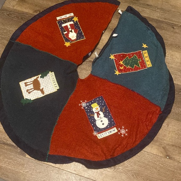 Christmas‎ tree skirt - Picture 1 of 6